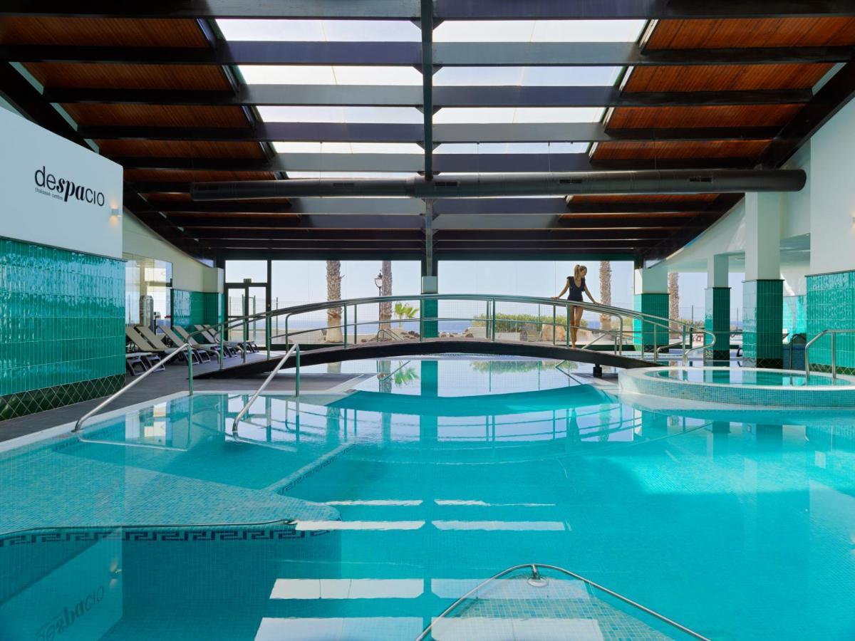 ホテル H10 ルビコン パレス プラヤ・ブランカ エクステリア 写真 The spa at the hotel